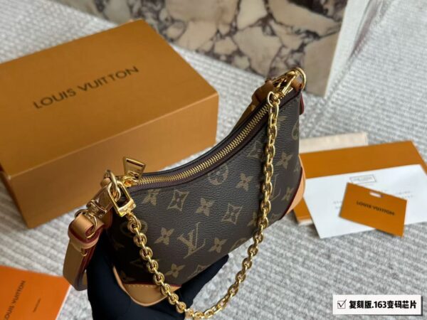 LV Mini croissant