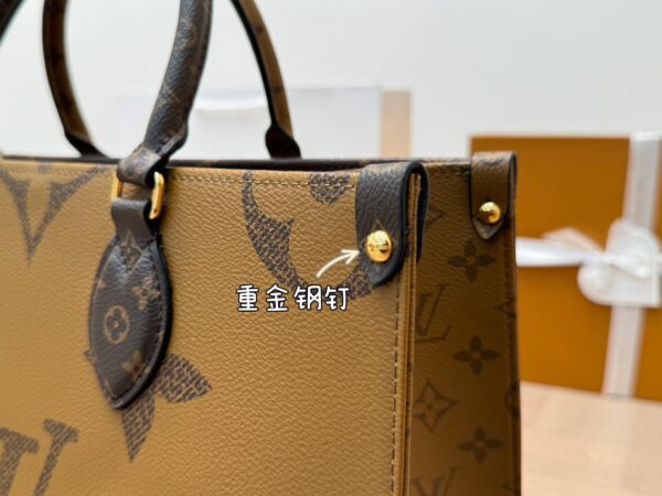 LV onthego shopping bag