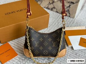 LV Mini croissant